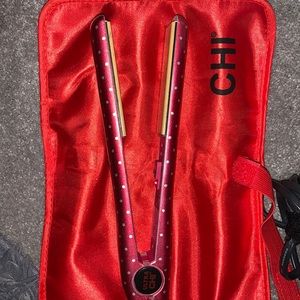 Red white polkadot Chi straightener